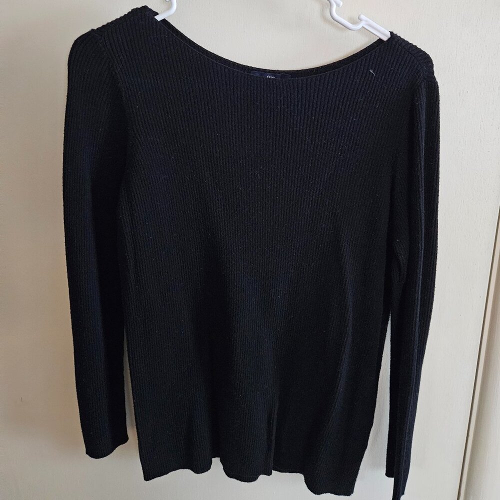 Gap Womens Black Sweater size Small